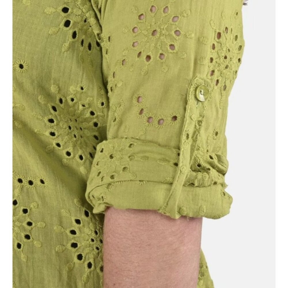 NEW TAMSY Womens XL Erin Eyelet‎ Embroidered Tunic Top Olive Collared Buttons - Picture 4 of 10